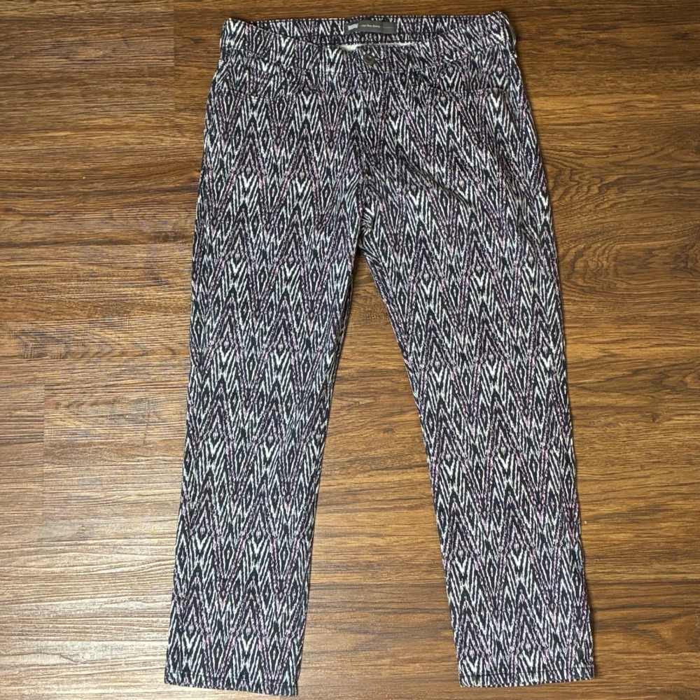 Levi Mid Rise Skinny Jeans Womens 10/30 Black Pink Ikat Geometric